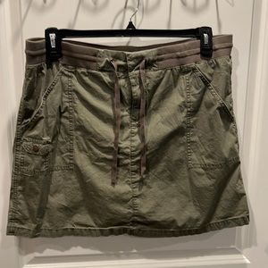 Sz 16 Skort nearly new